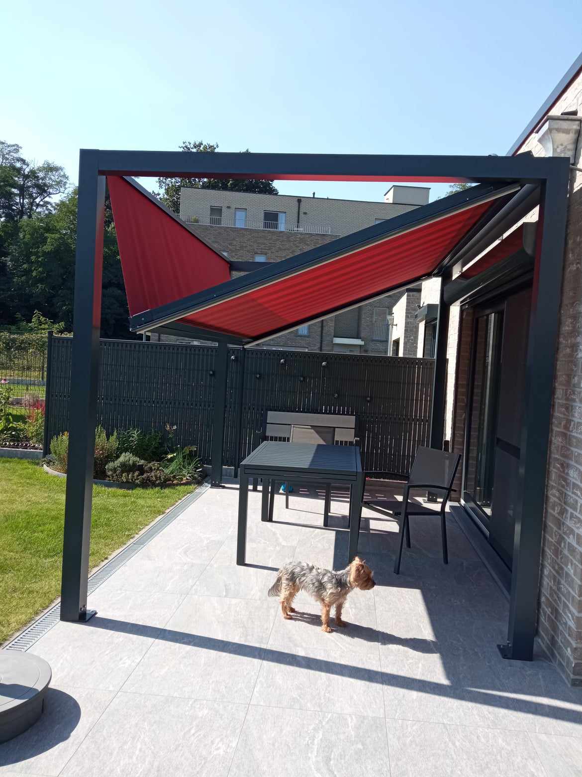 Tente solaire WinCube réalisé par Alunion